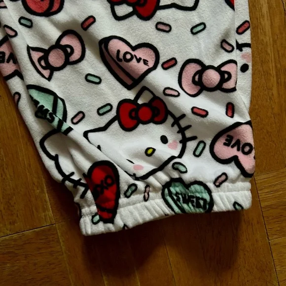 Hello Kitty Pajama Pants - Picture 2 of 4